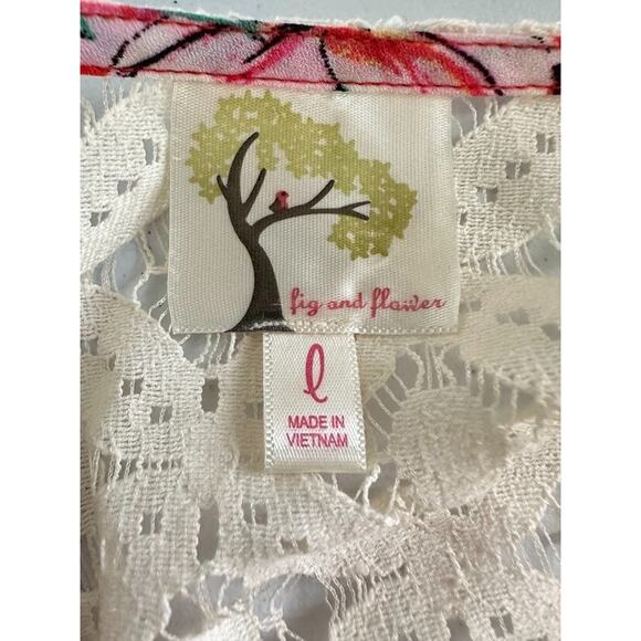 Fig & Flower Boho Floral Tie Blouse Size Large Lace Detail Red 3/4 Sleeves Flowy - Picture 6 of 9